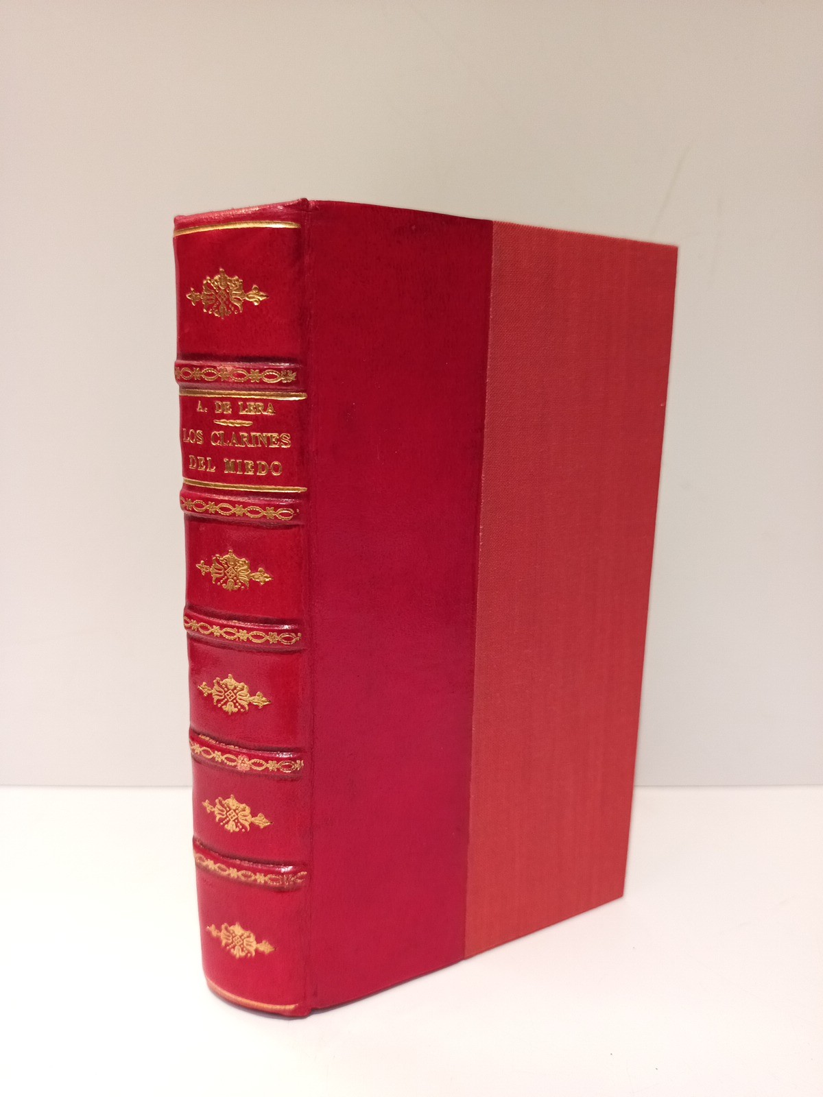 Los clarines del miedo