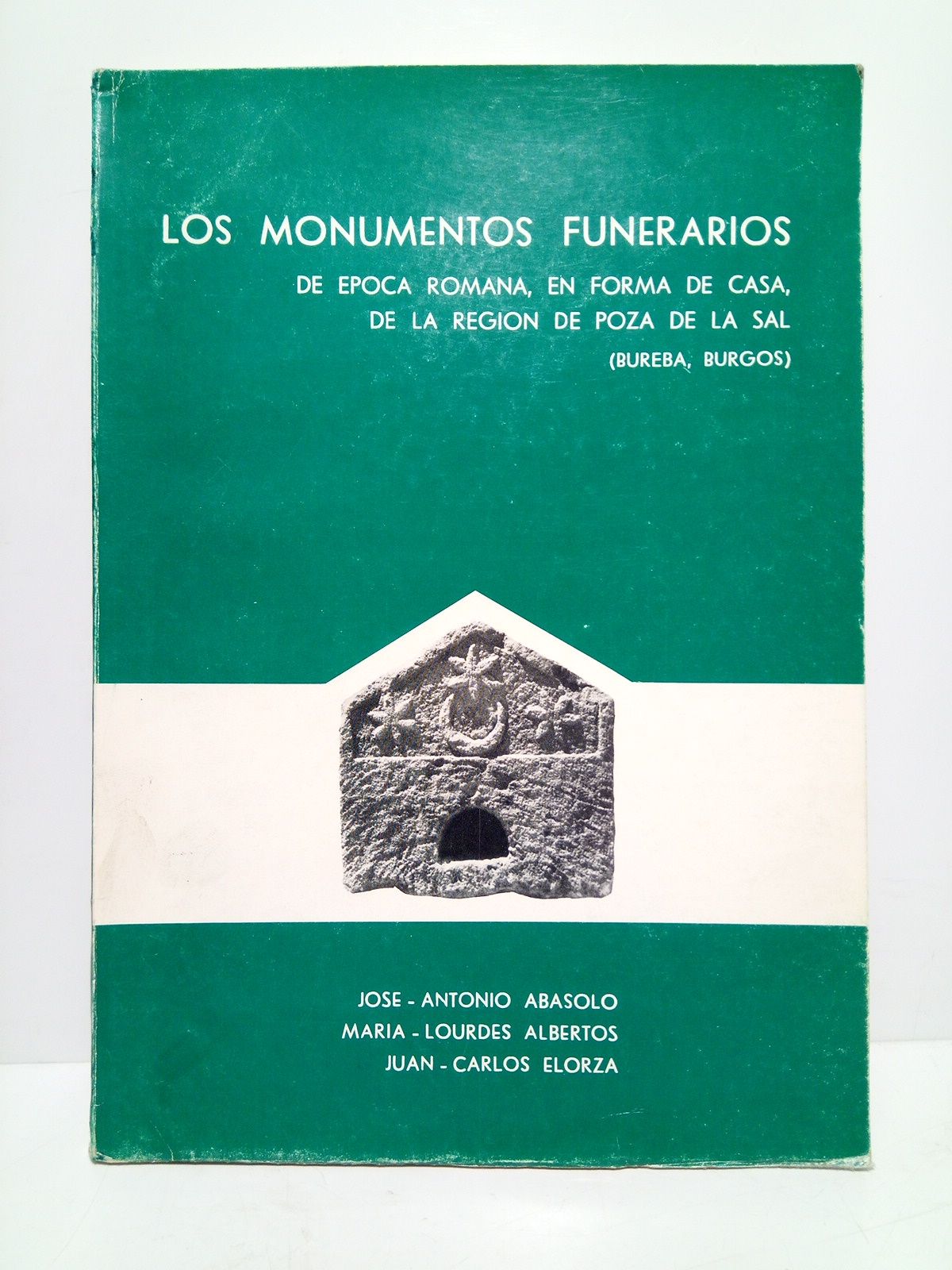 Los monumentos funerarios de época romana, en forma de casa, …