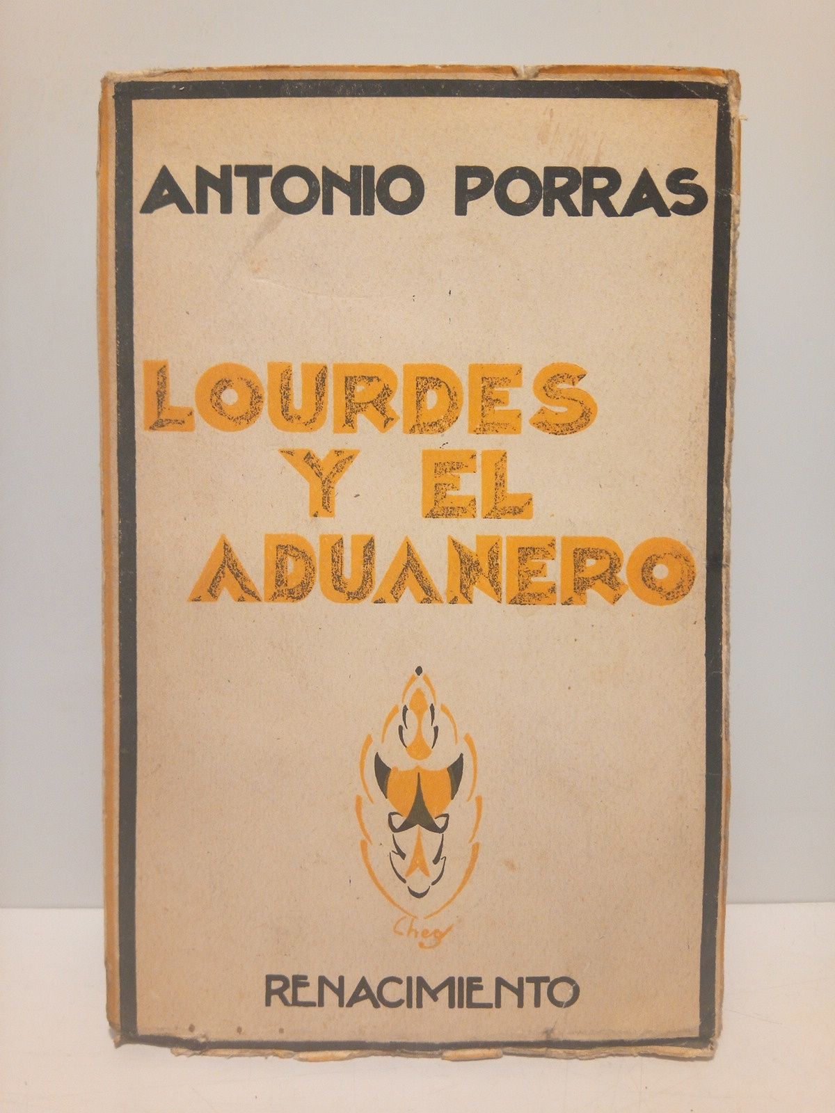Lourdes y el aduanero