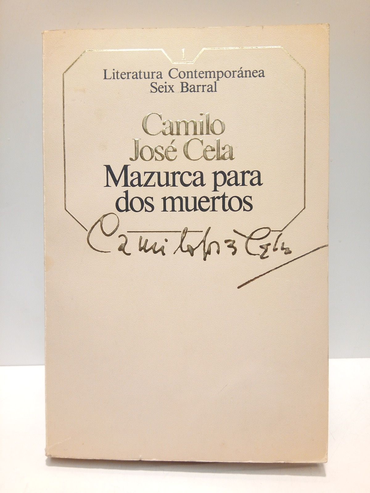 Mazurca para dos muertos