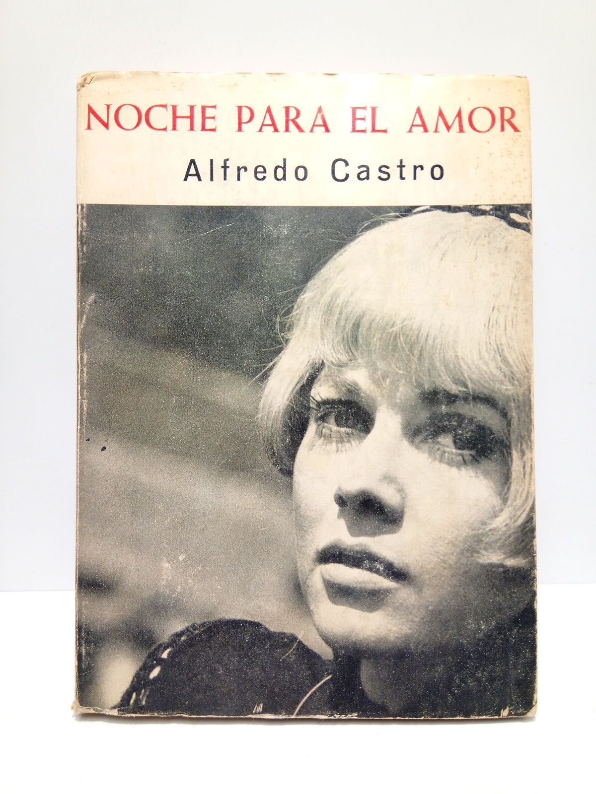 Noche para el amor / Prólogo de Manuel Fernando Gómez