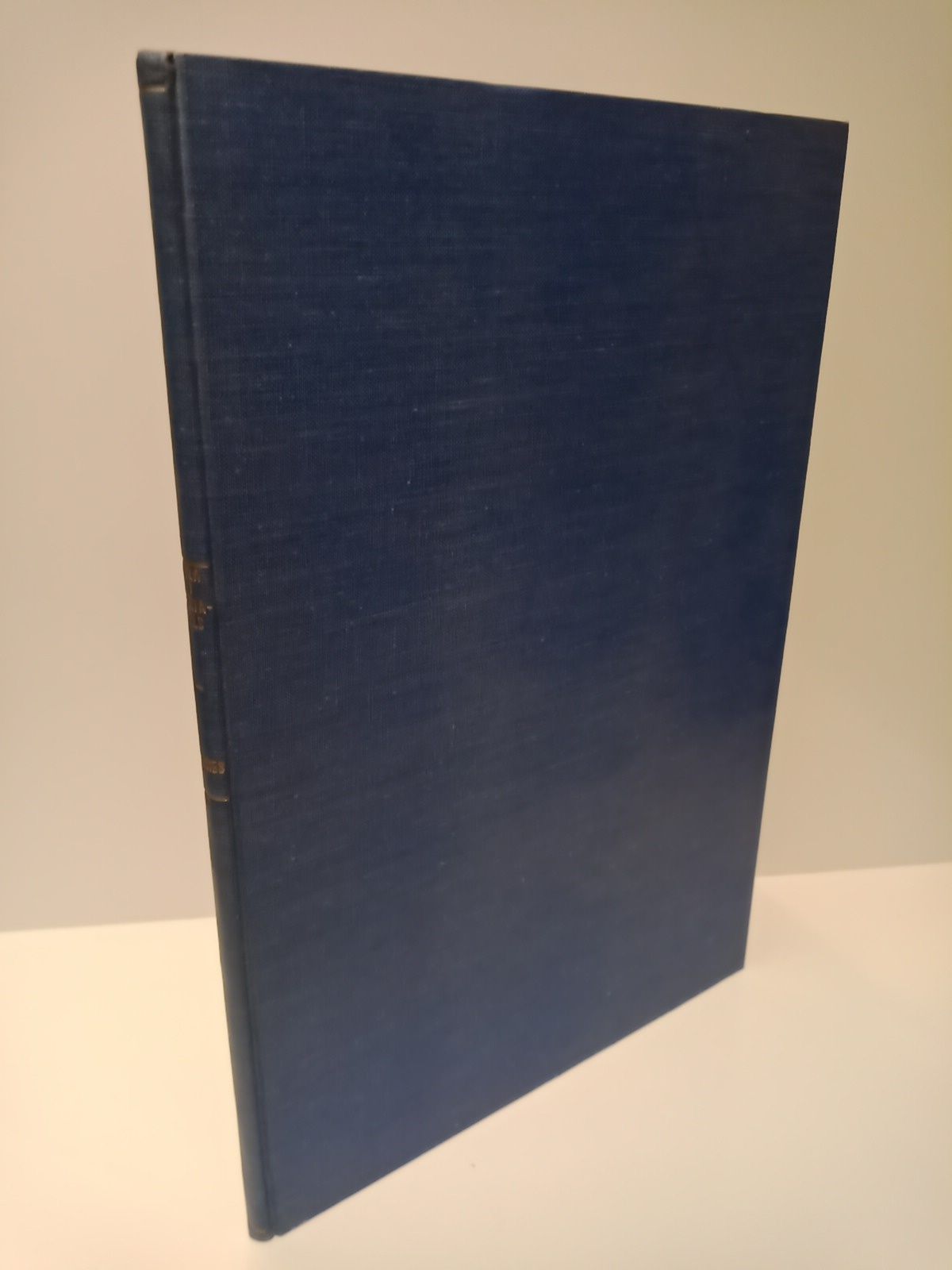 Poesies / Ilustrades per Pahissa, Pellicer y Riquer