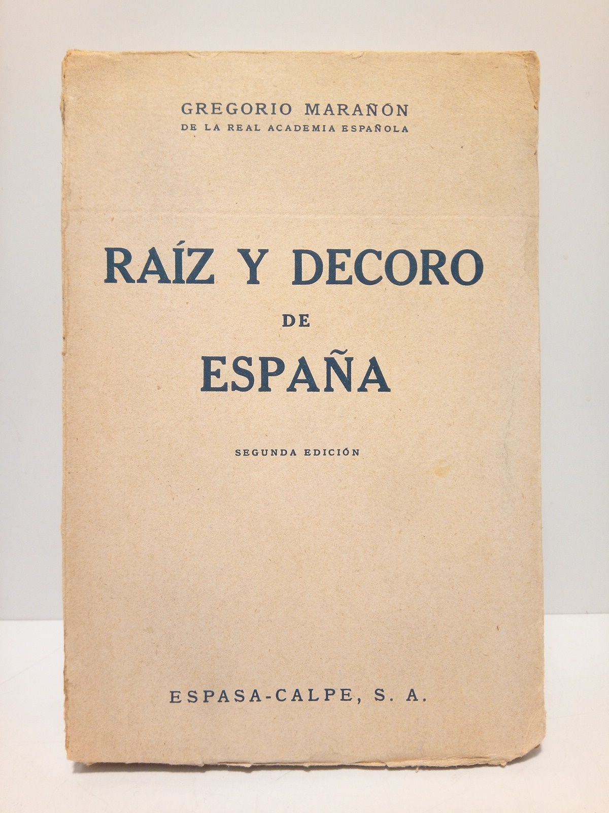 Raíz y decoro de España