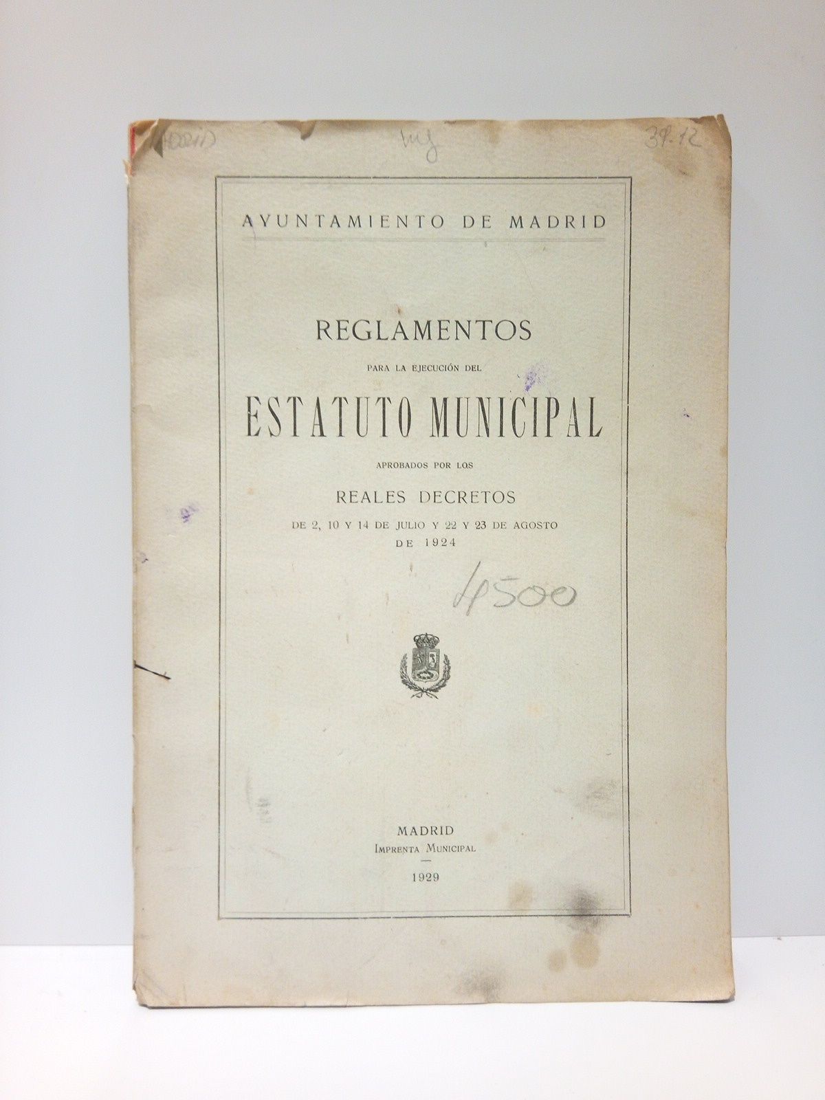 Reglamentos para la ejecución del Estatuto Municipal, aprobados por los …