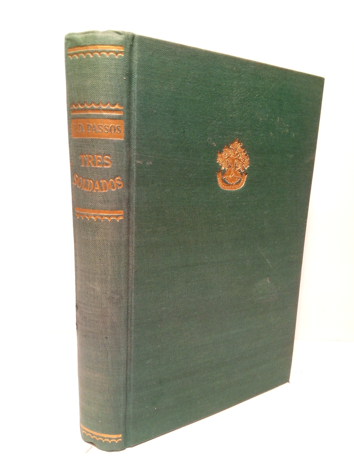 Tres Soldados / Traducción del inglés por Mary Rowe