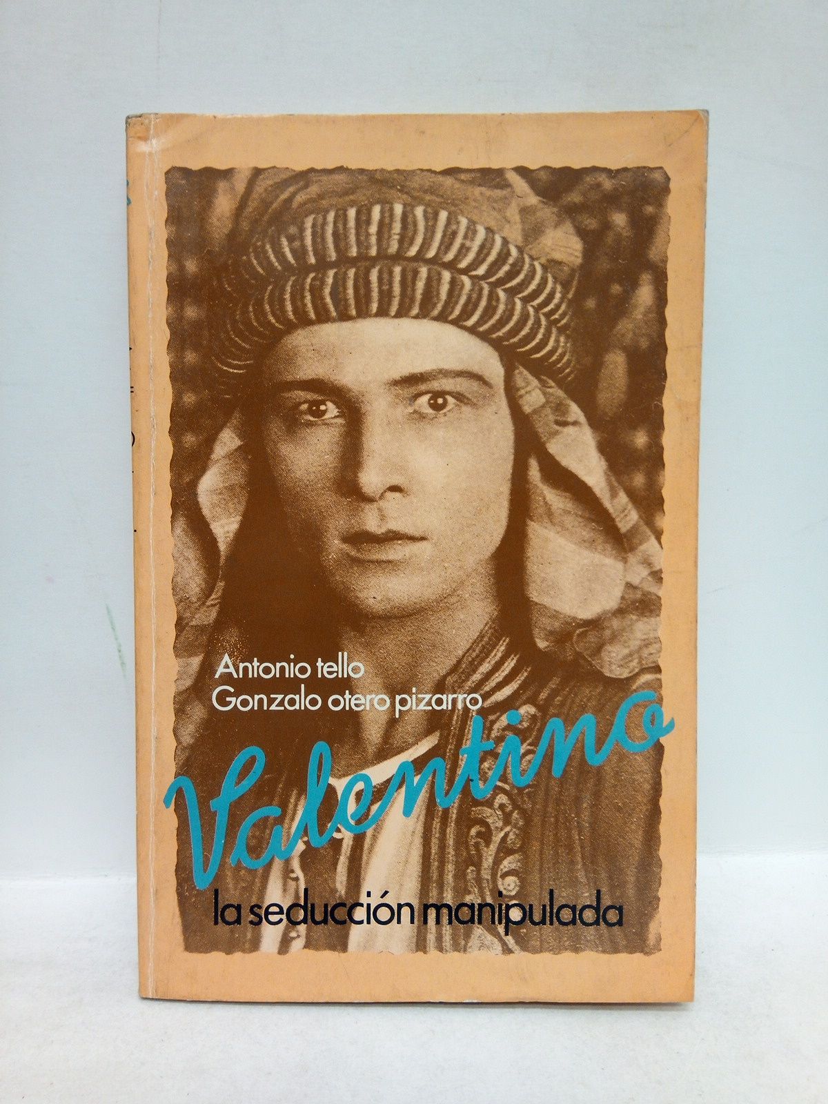 Valentino: La seducción manipulada