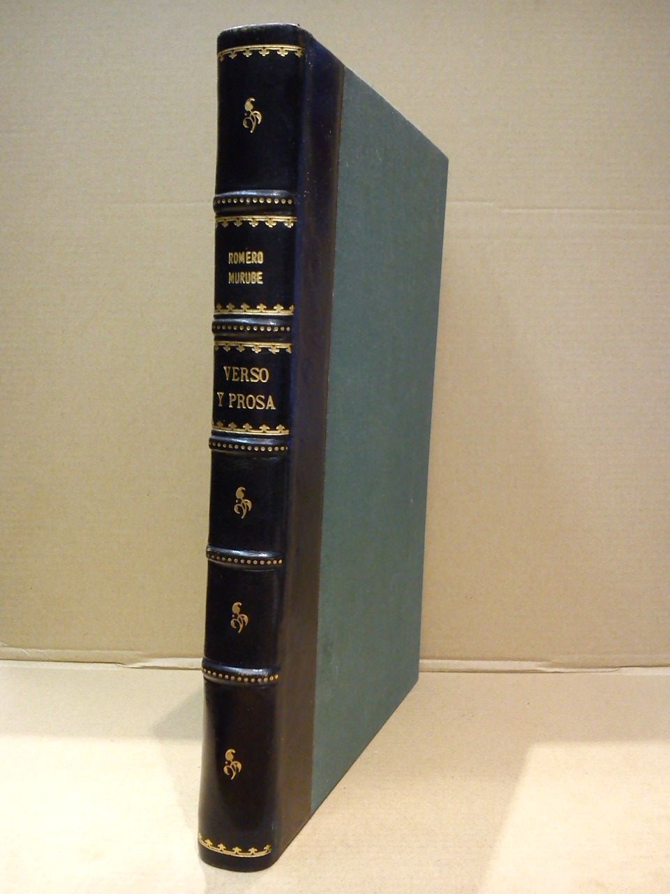 Verso y prosa / Prólogo y selección de Francisco López …