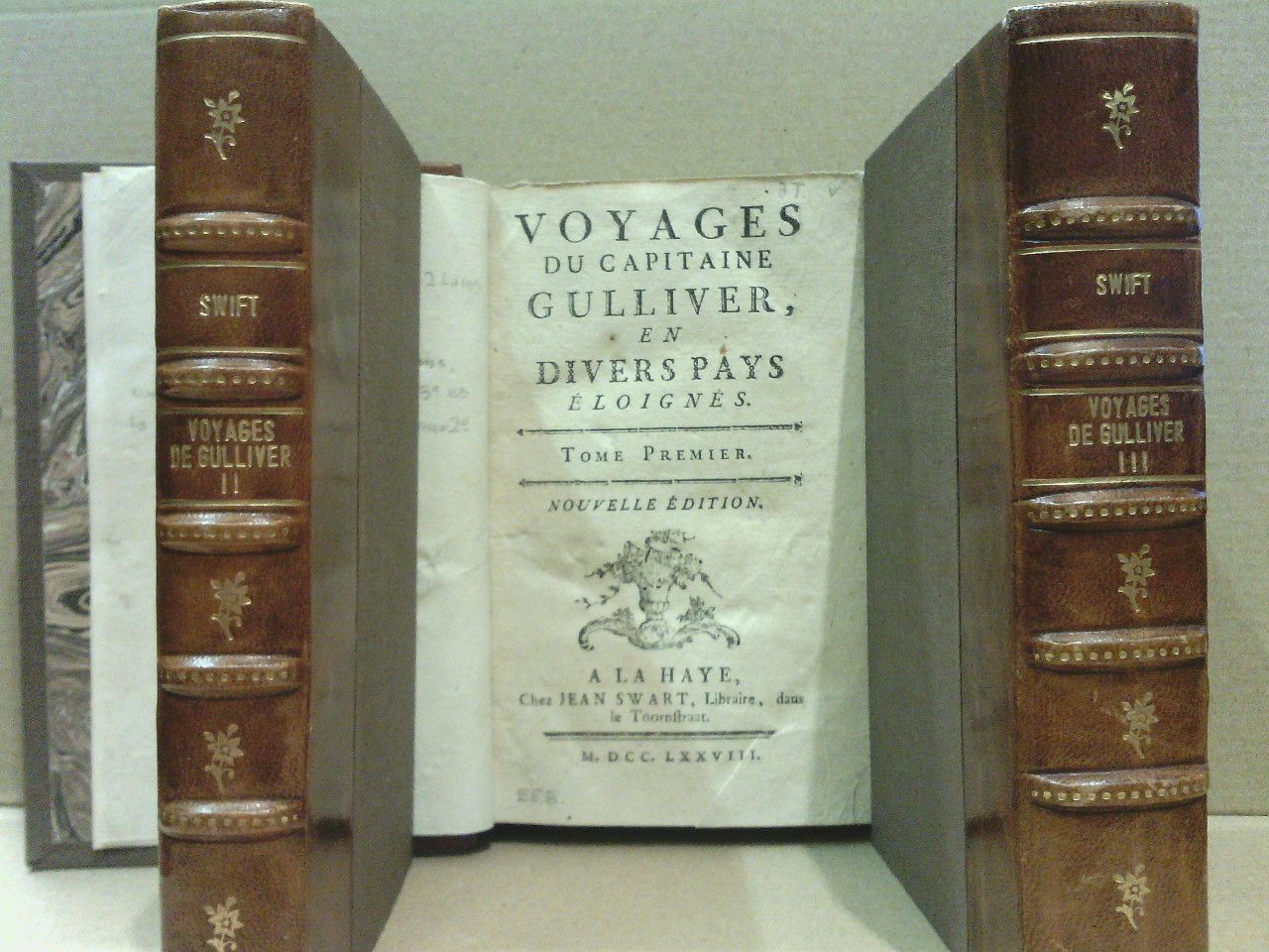 Voyages du Capitaine Gulliver, en divers pays éloignés / Dedicado …