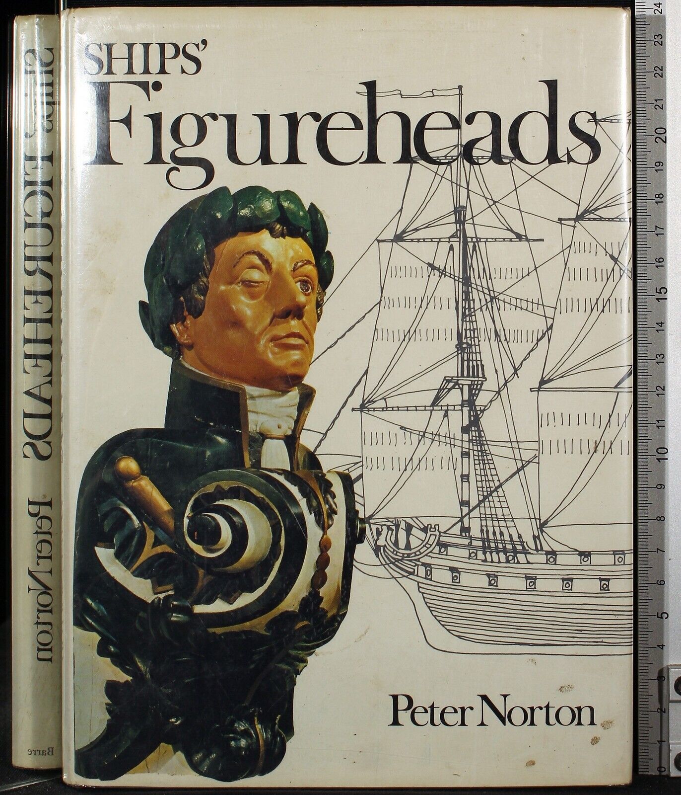Ship's figureheads