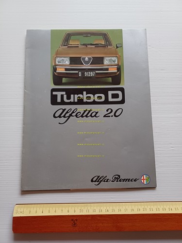 Alfa Romeo Alfetta 2000 Turbo Diesel 1980 depliant italiano originale