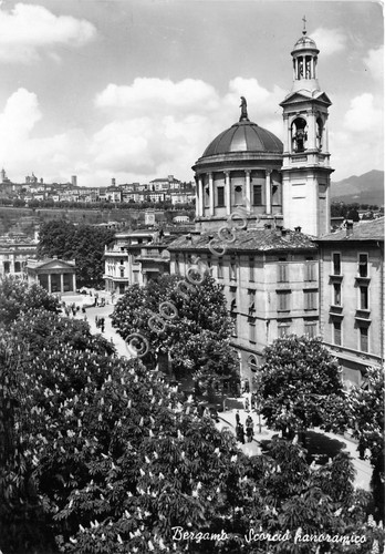 Cartolina - Bergamo panorama parziale Chiesa 1957