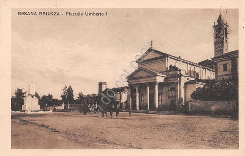Cartolina - Besana Brianza - Piazza Umberto I - Animata …