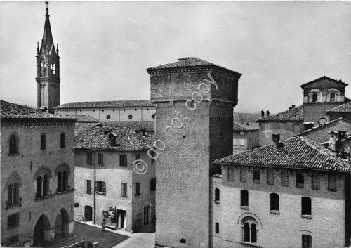Cartolina - Castelvetro scorcio paese