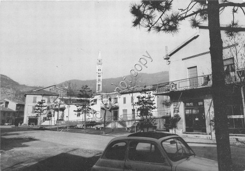 Cartolina - Marsaglia Scorcio paese Fiat 500