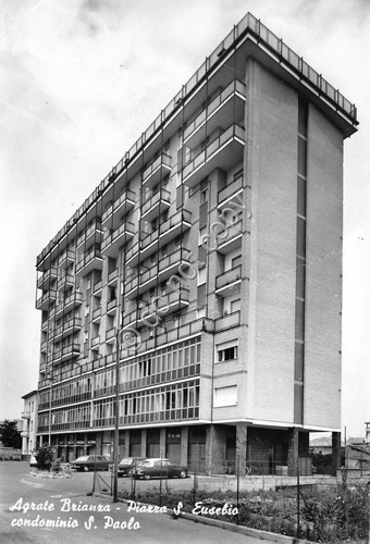Cartolina - Postcard - Agrate Brianza Piazza S. Eusebio Condominio …