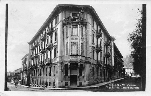 Cartolina - Postcard - Biella - Via Cavour - Angolo …