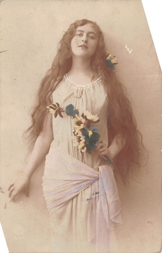 Cartolina - Postcard - donna - abito bianco - fiori …