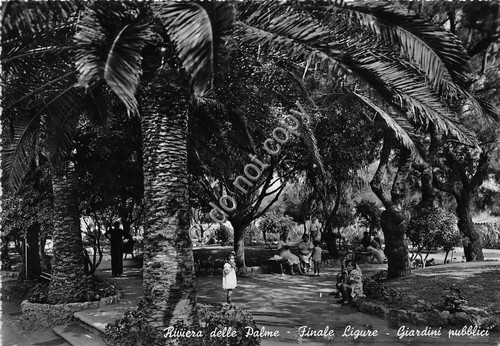 Cartolina - Postcard - Finale Ligure Giardini pubblici animata anni …