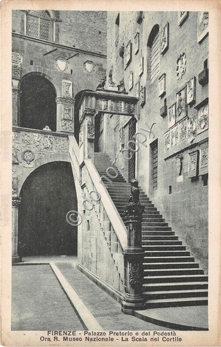 Cartolina - Postcard - Firenze Palazzo Pretorio Scala nel cortile …