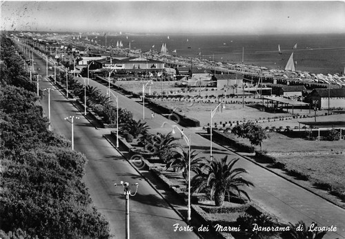Cartolina - Postcard - Forte dei Marmi - Panorama Levante- …