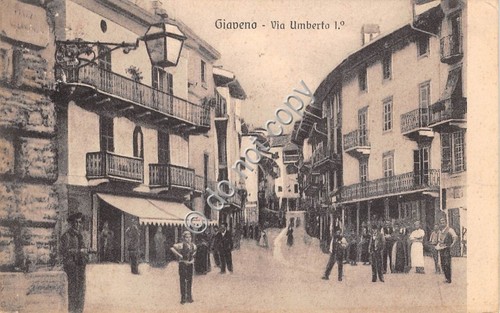 Cartolina - Postcard - Giaveno Via Umberto I molto animata