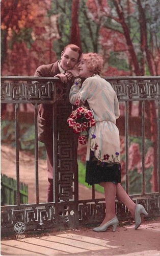 Cartolina - Postcard - Innamorati - cancellata - fiori