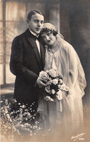 Cartolina - Postcard - Innamorati - Sposi - Bromostampa