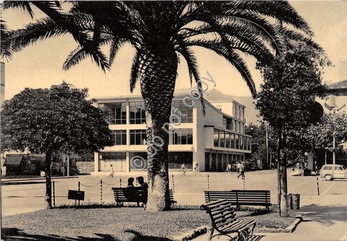 Cartolina - Postcard - Marina di Massa - Piazza Betti …