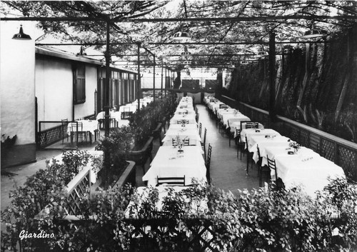 Cartolina - Postcard - Milano - Ristorante Chiavacci - giardino …