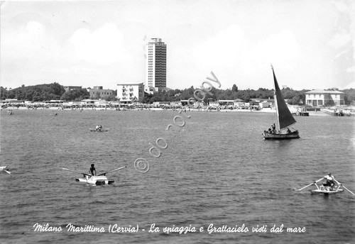 Cartolina - Postcard - Milano Marittima - Spiaggia - Grattacielo …