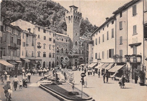 Cartolina - Postcard - Porretta Terme - Piazza della LIbertà …