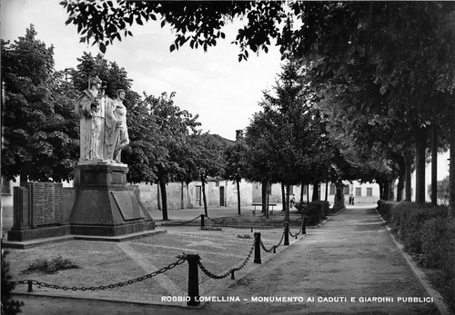 Cartolina - Postcard - Robbio Lomellina - Monumento ai Caduti …