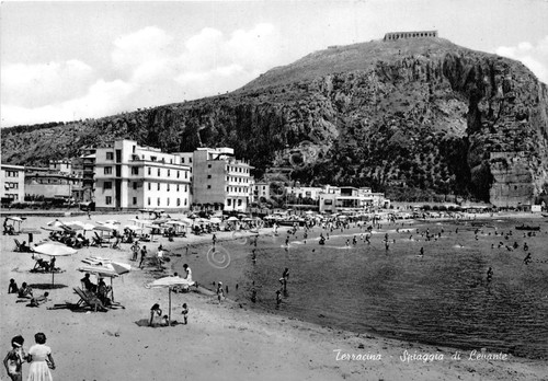 Cartolina - Postcard - Terracina - Spiaggia di Levante