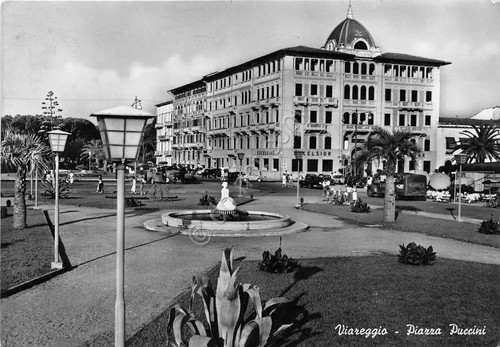 Cartolina - Postcard - Viareggio - Piazza Puccini - 1957 …