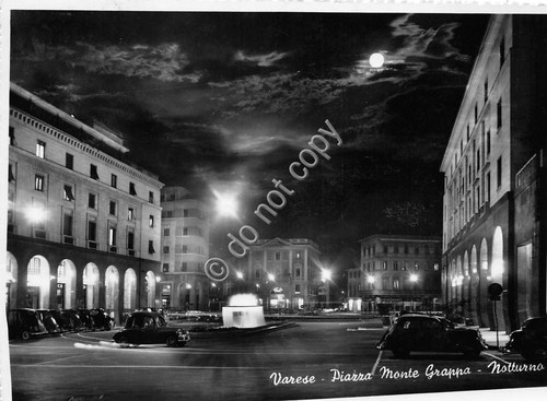 Cartolina - Varese Piazza Monte Grappa Notturno Auto d'epoca 1954
