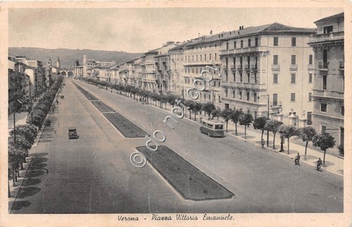 Cartolina - Verona Piazza Vittorio Emanuele