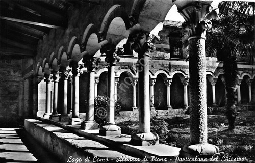 Cartolina Abbazia di Piona Lago di Como particolare del chiostro …