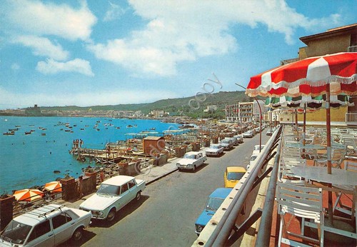Cartolina Acitrezza Lungomare auto spiaggia bar Anni '70