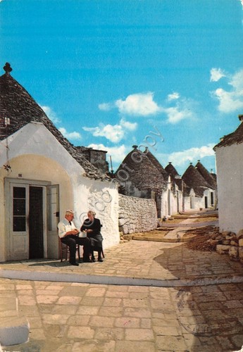Cartolina Alberobello Trulli animata 1984 (Bari)