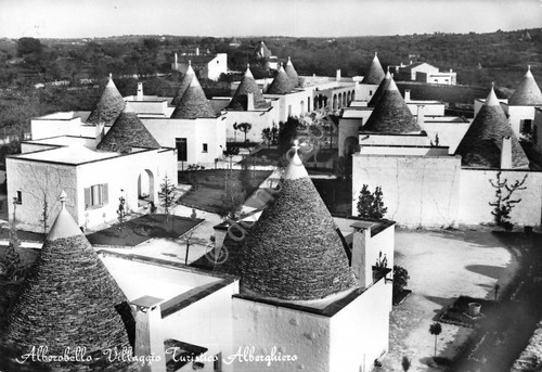 Cartolina Alberobello Trulli Villaggio Turistico Alberghiero 1961 (Bari)
