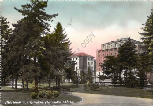 Cartolina Alessandria Giardini Nuovi Palazzi 1955 colorata