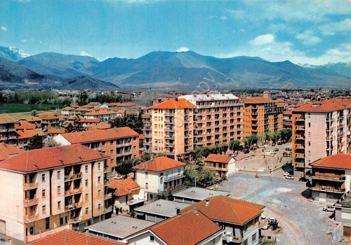 Cartolina Alpignano Panorama con Piazza dei Caduti