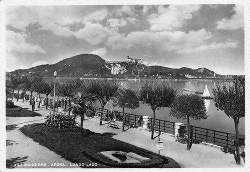 Cartolina Arona lungolago 1950