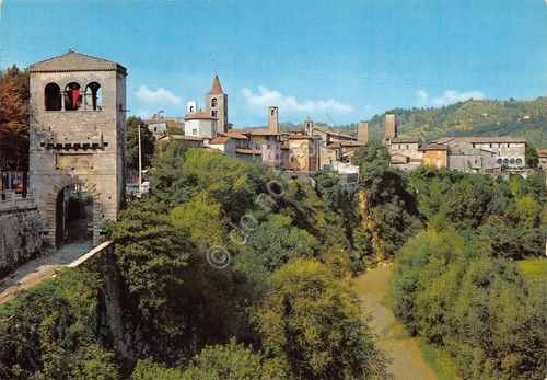 Cartolina Ascoli Piceno Porta Tufilla case anni '70
