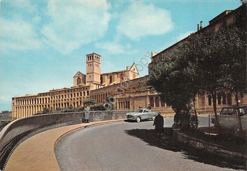 Cartolina Assisi Basilica S. Francesco Sacro Convento da strada animata …