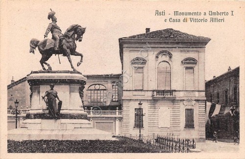 Cartolina Asti Monumento a Umberto I Casa Alfieri -NVG
