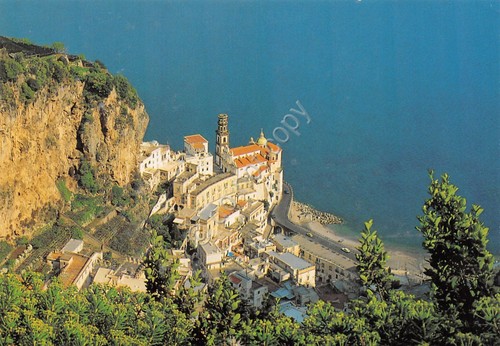 Cartolina Atrani panorama parziale paese intorno a Chiesa S. Salvatore …
