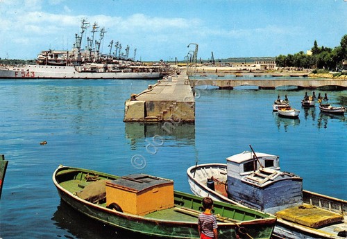 Cartolina Augusta Molo delle corvette barche