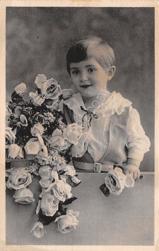 Cartolina bambino con fiori rose 1938
