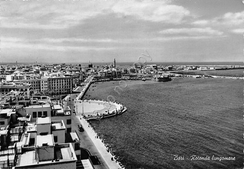 Cartolina Bari Rotonda Lungomare 1958